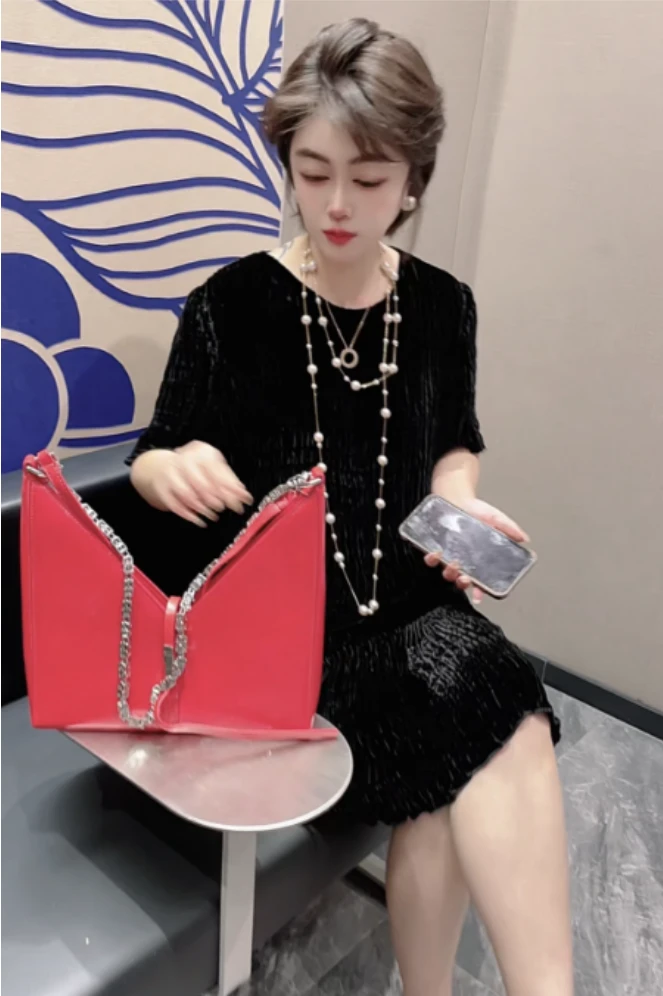 YIYI/SR758 真丝丝绒连衣裙2024新款高级轻奢专柜高奢法式连衣裙