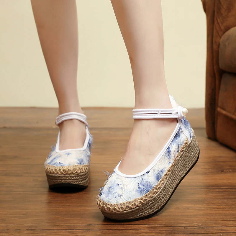 四代汉诺依1618-227网红复古民族风厚底古风夏季透气单鞋减龄百搭