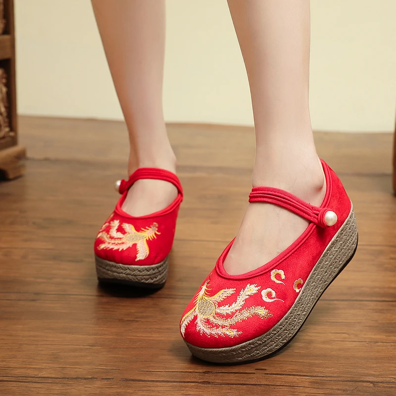 四代汉诺依1618-262复古贵妇国风刺绣布鞋古风圆头新款旗袍鞋女鞋