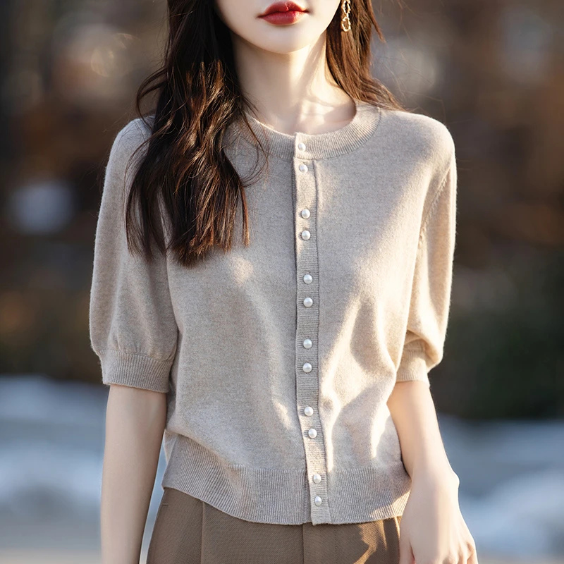 气质珍珠扣圆领半袖开衫女春夏新款薄款显瘦纯色宽松外穿针织短袖