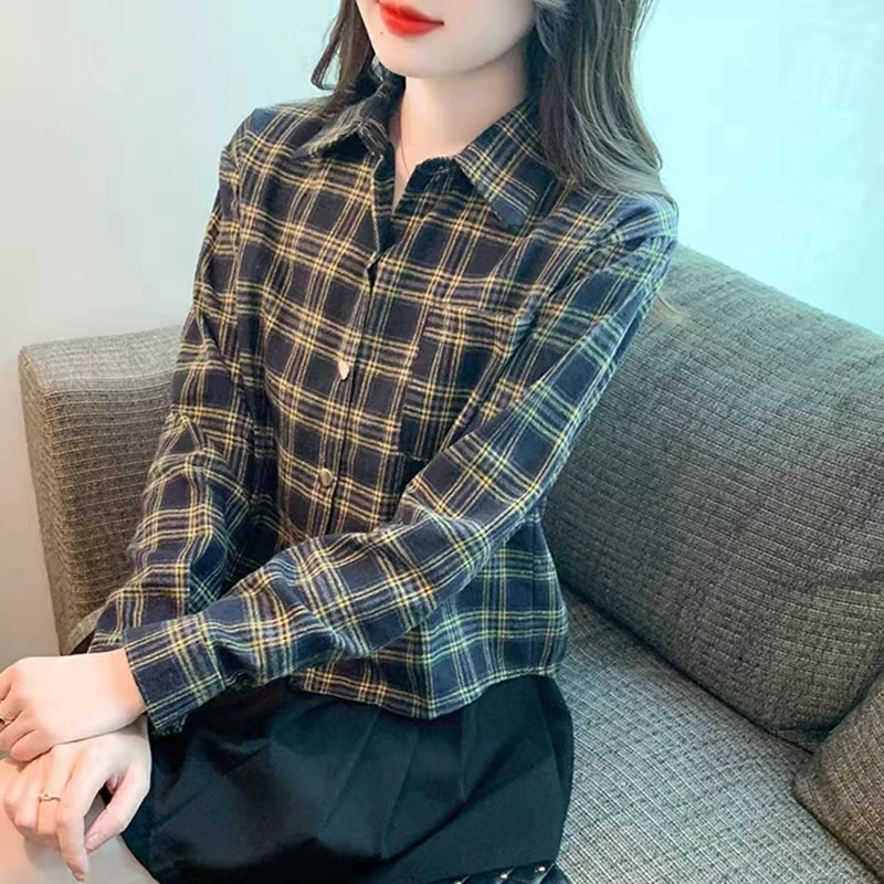 磨毛复古韩版格子衬衫女款短款法式外套显瘦春秋网红洋气炸街女装