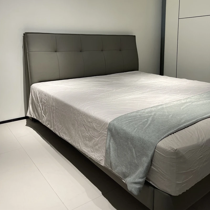 B115#北欧头层牛皮床现代简约双人床主卧意式极简轻奢真皮大床