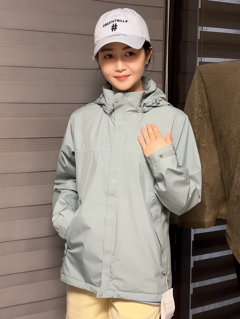 JGX23-272【韩国代购】隆隆女款冲锋衣外套