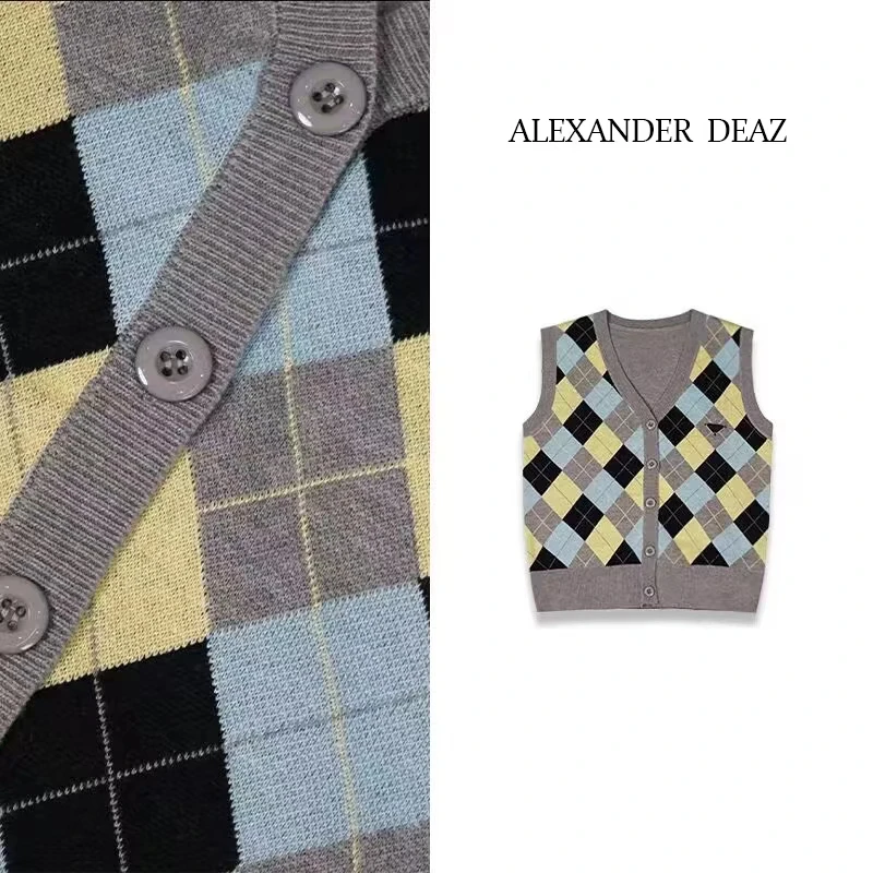 2025 新款设计菱格撞色提花无袖针织背心马甲A8009