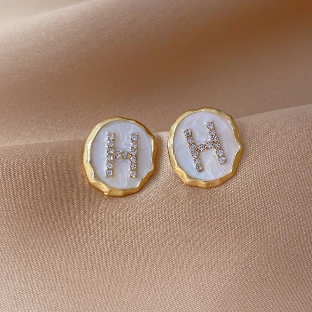 合金耳饰  37号c-1544新款轻奢小香风圆形H耳钉高级感质耳环耳饰