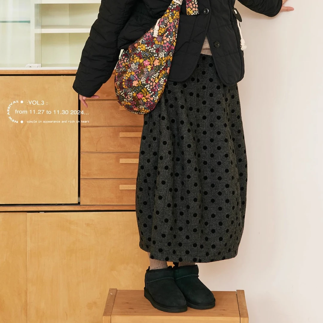「白描工作间」"信步东京"松紧腰立体剪裁波点毛呢a字羊毛半身裙