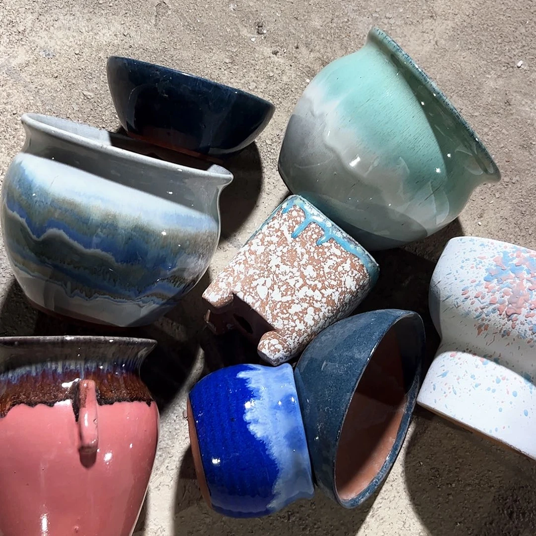 红陶20CM以下花盆花开了