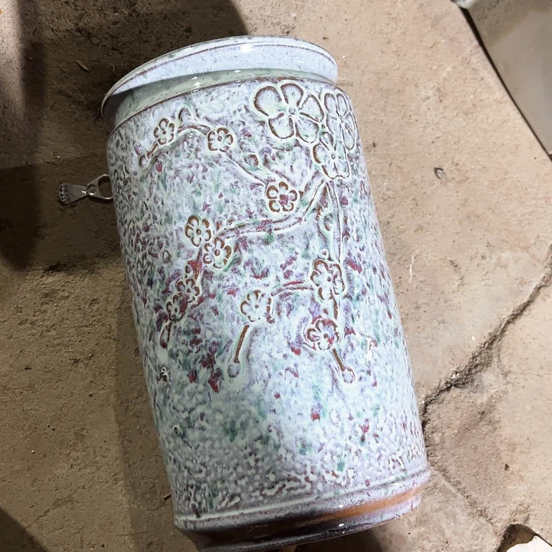 红陶20CM以下花盆花开了