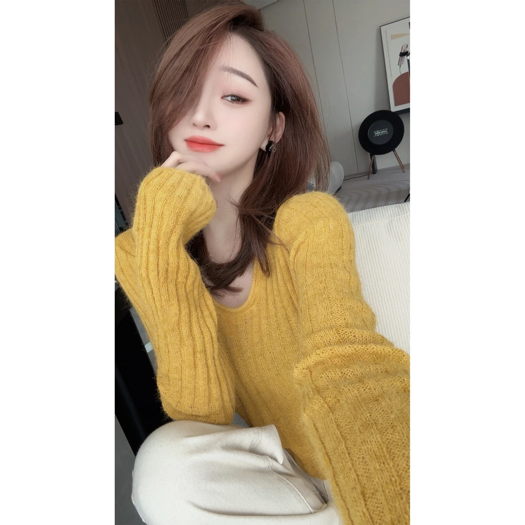 【CHEN】时尚气质纯色圆领坑条减龄显瘦长袖针织24090204