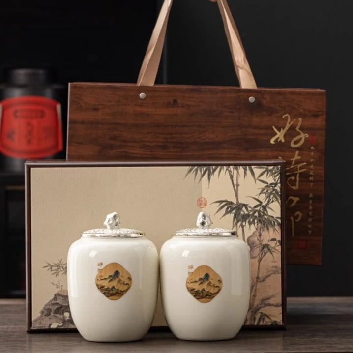 正宗信阳原产毛尖茶叶绿茶明前茶2025新茶散装浓香型陶瓷礼盒装送