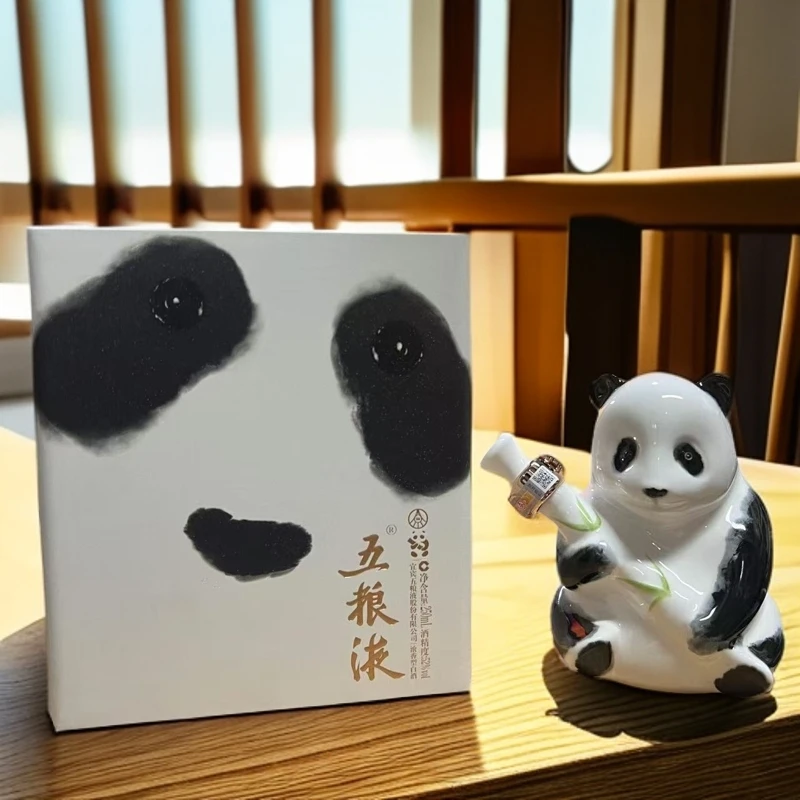 五粮液熊猫造型酒 宜宾五粮液股份有限公司 浓香型白酒52度250ml