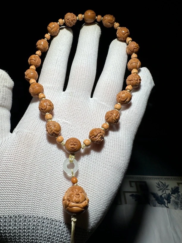 猴头核桃雕刻小尺寸1.1群仙会手持