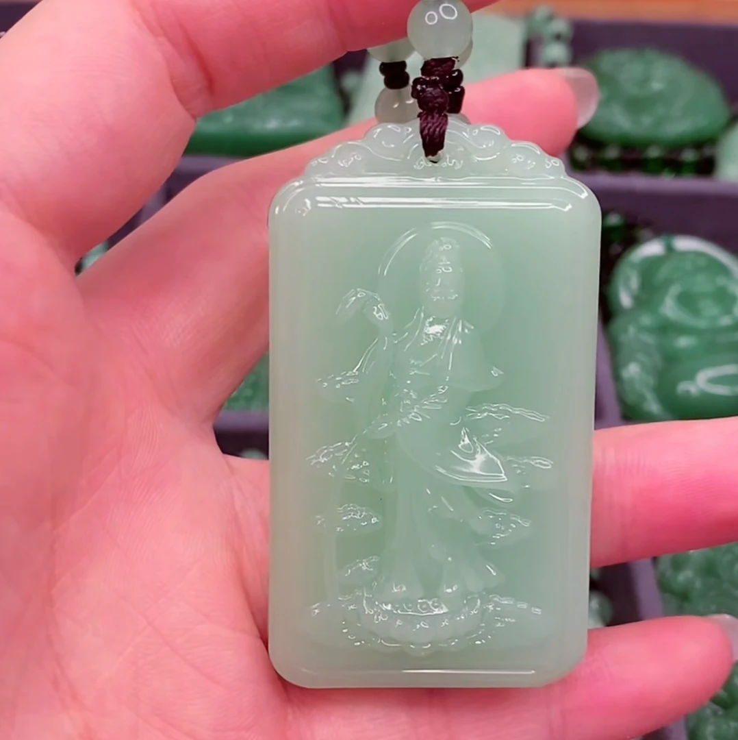 3.浅绿锦鲤观音经典百搭男女同款吊坠