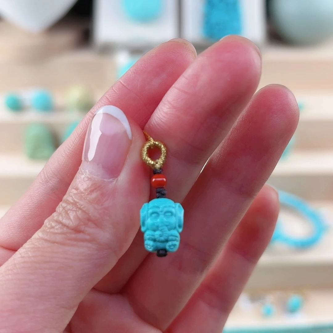 绿松石配饰未镶嵌