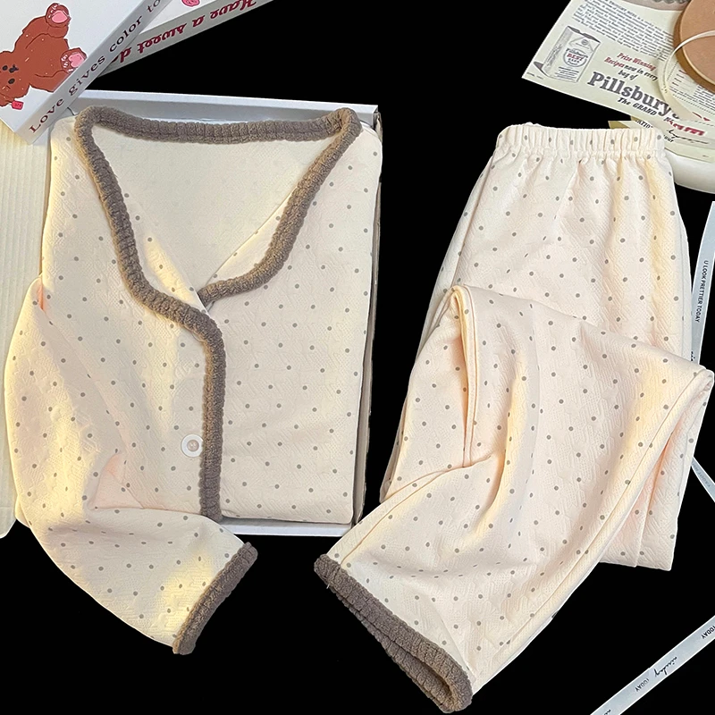 睡衣女春秋季长袖2024新款可爱空气棉夹层加厚家居服爆款套装圆点