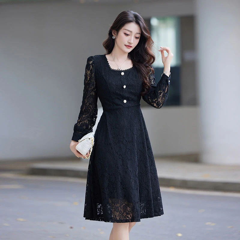 奢姿奢姿大码女装2024年春秋新款显瘦时尚胖妹妹气质蕾丝连衣裙子