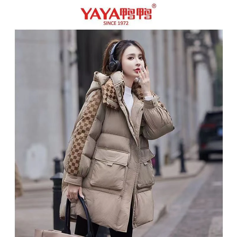 YAYA/鸭鸭2023新款时尚拼接撞格中长款韩版羽绒服【YE2B624176A】