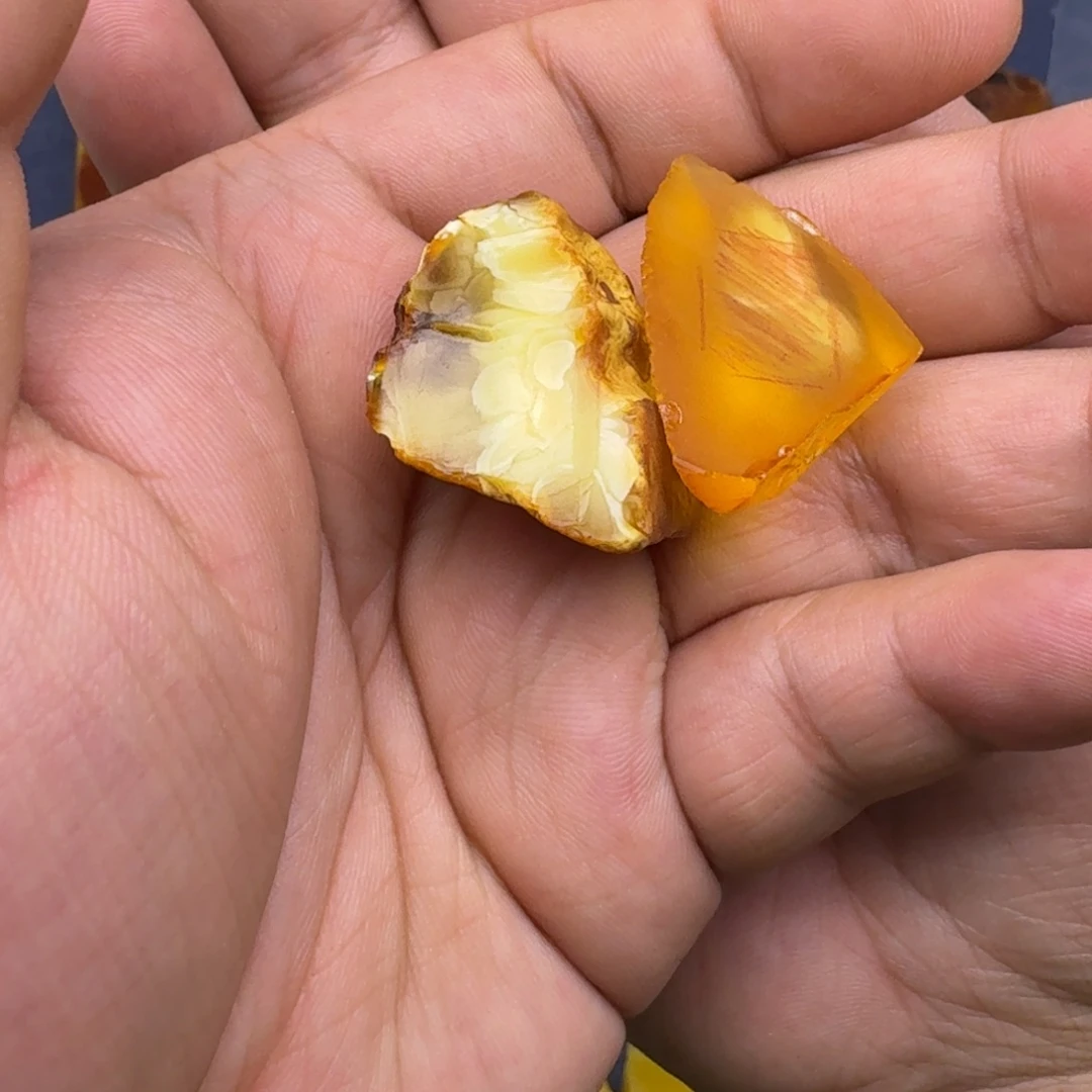 少***至定制蜜蜡戒面18*13.5，16*11