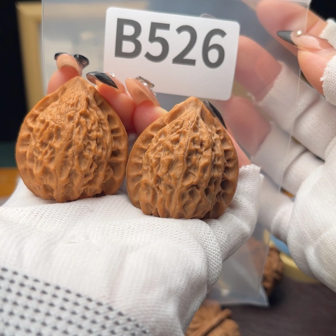 把件文玩核桃38金牛b526
