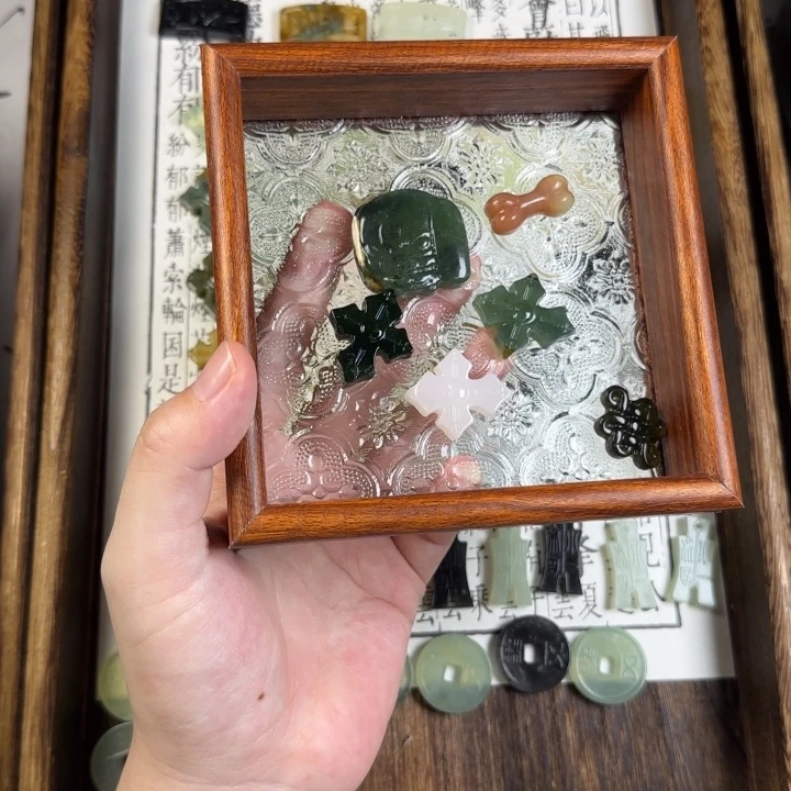 爱****蛇纹石玉合金颈饰