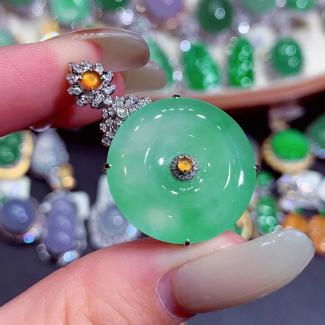 翡翠18K金镶嵌吊坠(不含链)