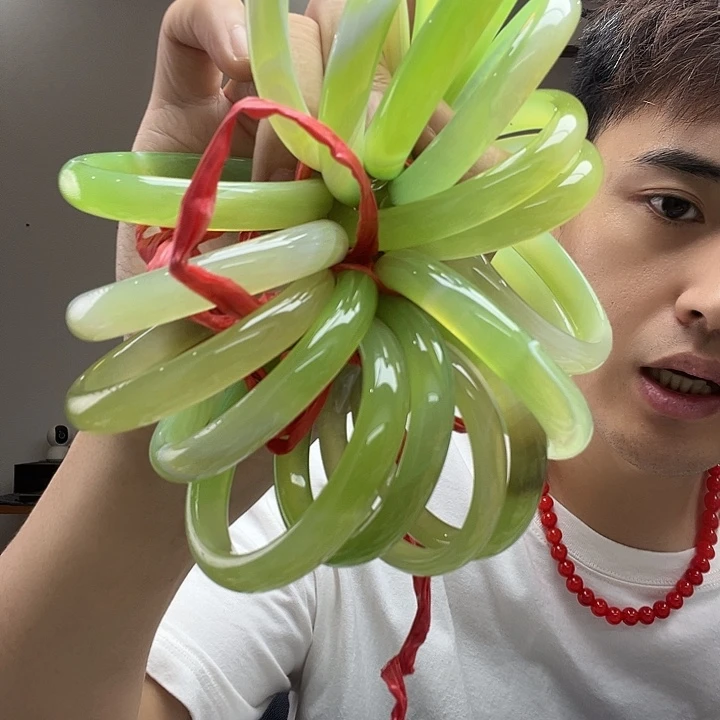未镶嵌颈饰玛瑙/玉髓54-59随机发