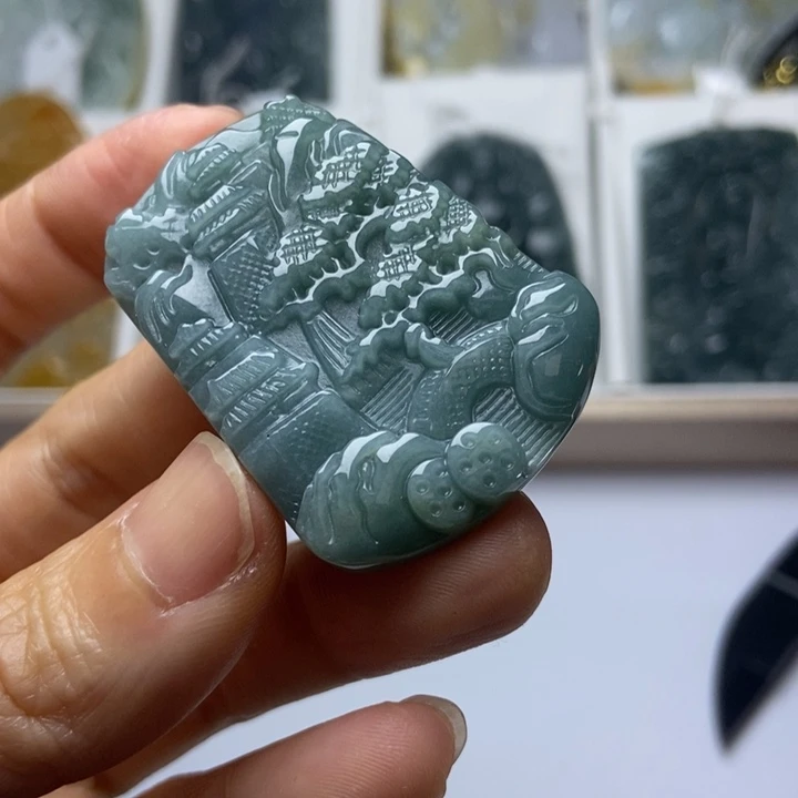 翡翠未镶嵌颈饰翡翠
