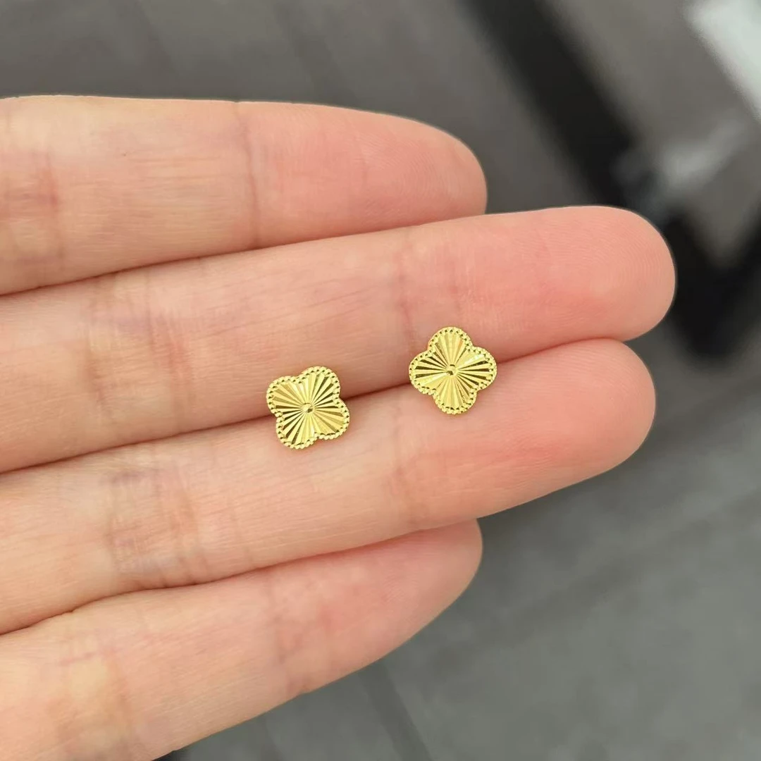 薄版镭射四叶草耳钉 直针足金999 时尚经典大气款四叶草黄金耳钉
