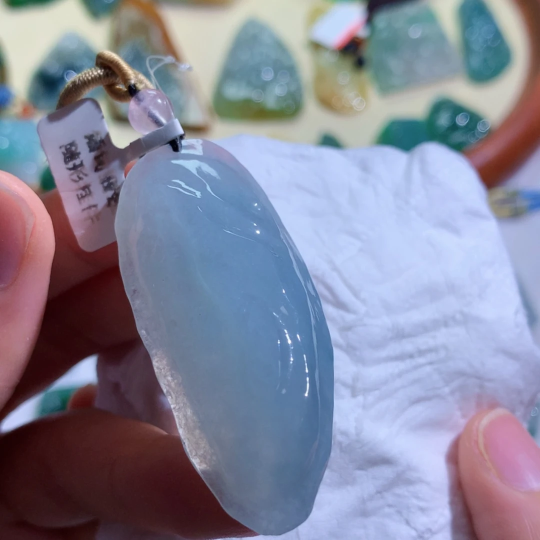 【闪购商品】翡翠未镶嵌吊坠(不含链) 6723