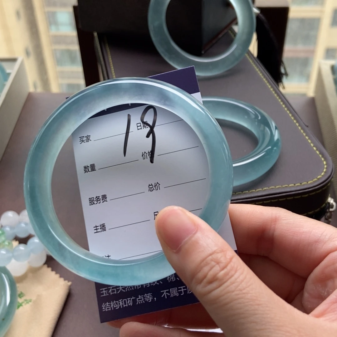 窈*一物一拍 专拍链接