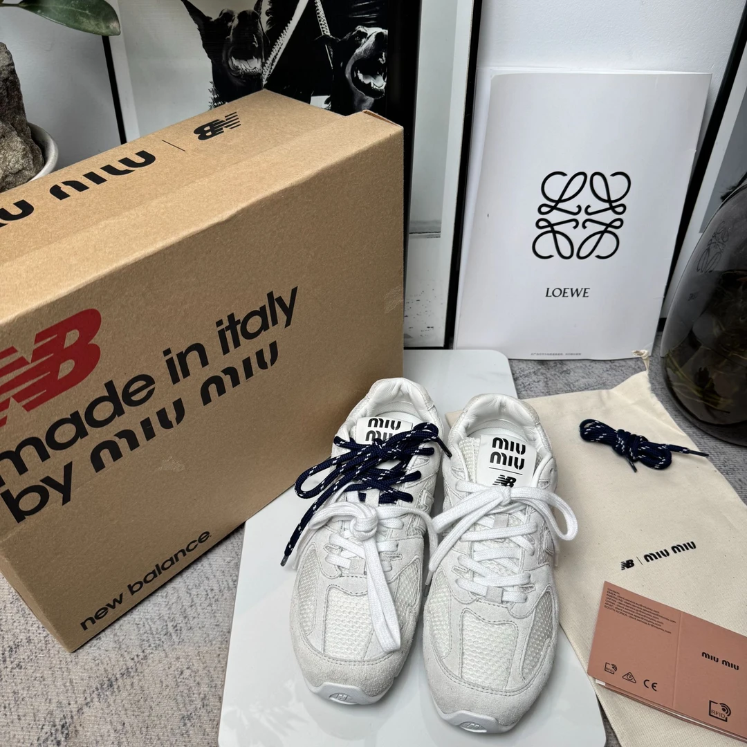 未使用 MIU MIU/缪缪 葡萄籽奢潮/新百伦联名款白色德迅鞋/37码