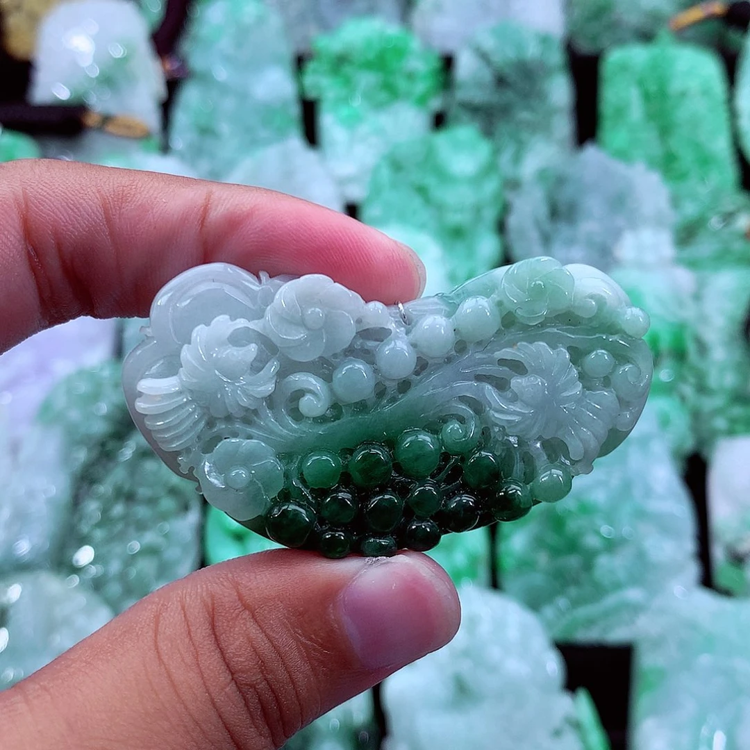 吊坠(不含链)未镶嵌翡翠