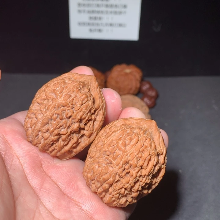 吊坠文玩核桃36+大蒜头克重50，115