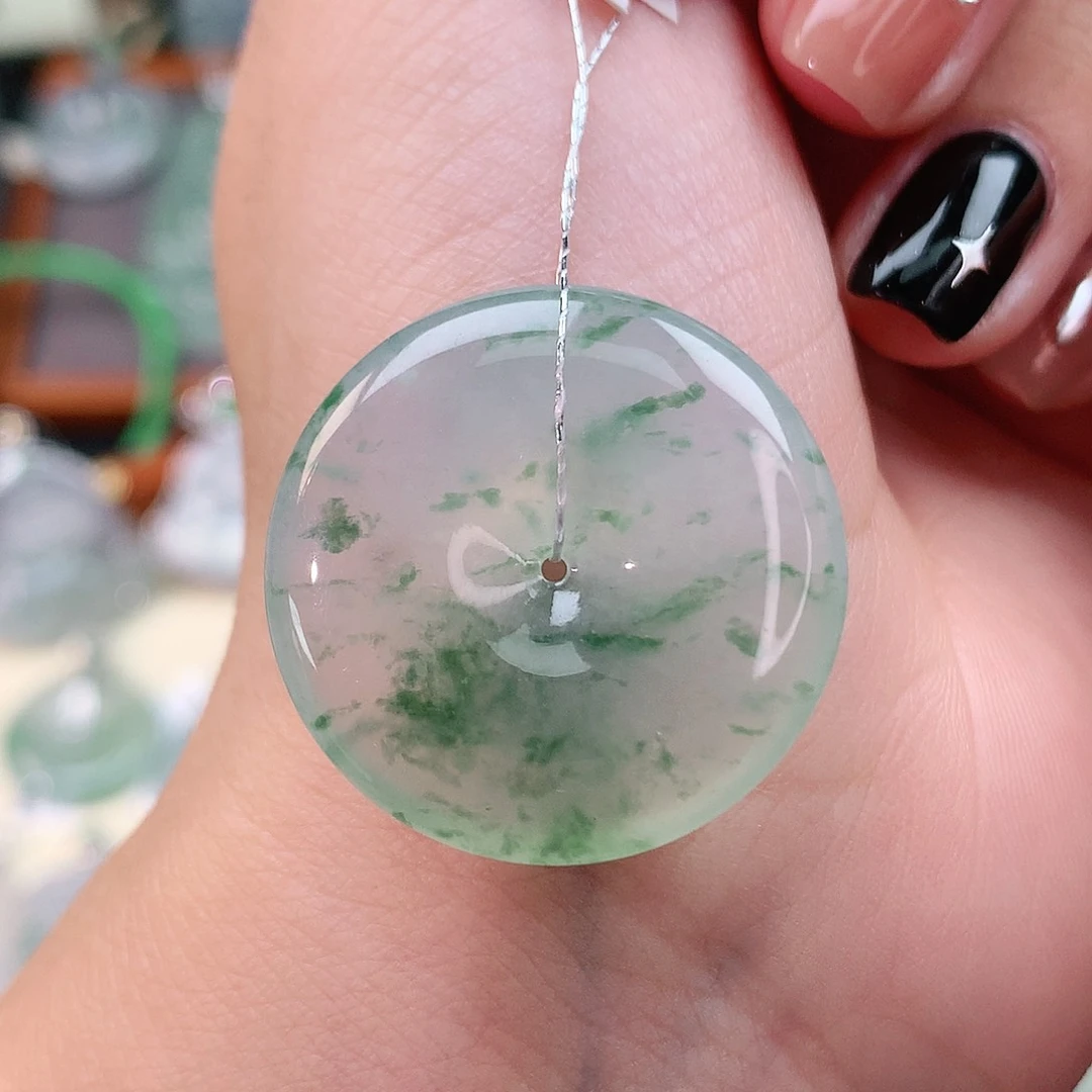 颈饰未镶嵌翡翠扣