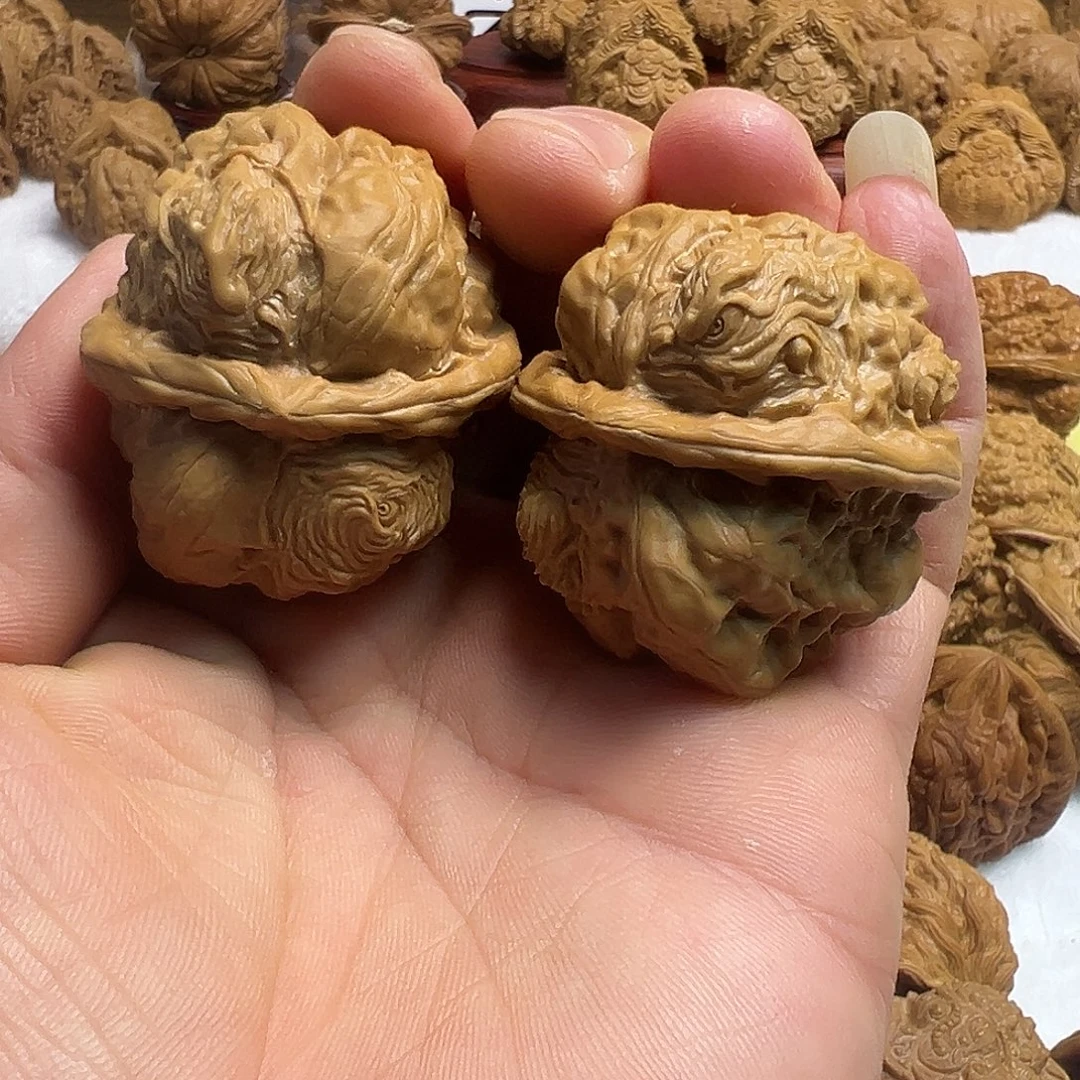 核桃蛤蟆雕刻蜕变