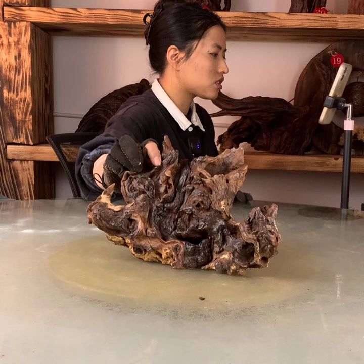 宁***远天然的云南紫柚木会黄水