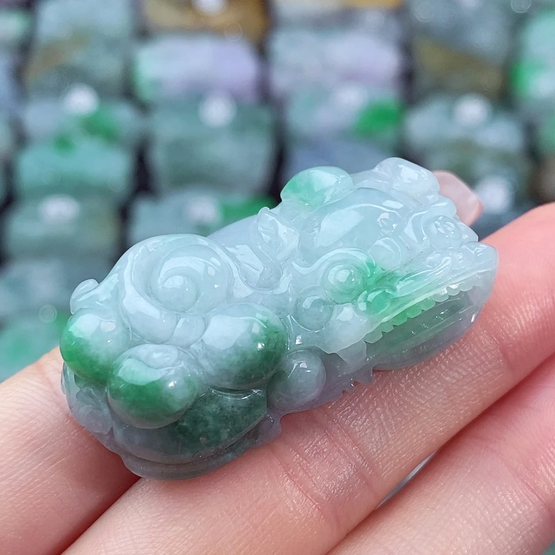 颈饰未镶嵌翡翠天然