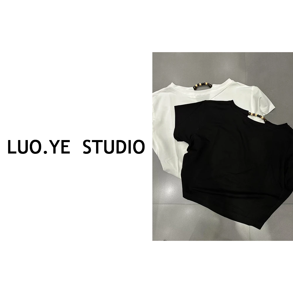 罗爷 · 【洛可可花园】珠珠后V露背斜肩短袖T时尚恤女休闲百搭上衣