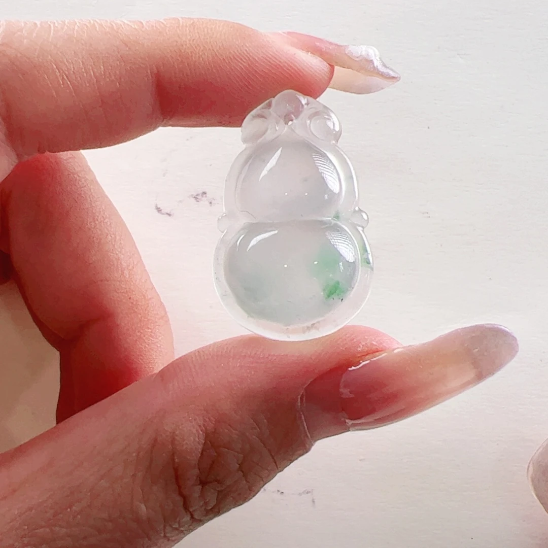 石英质玉未镶嵌颈饰