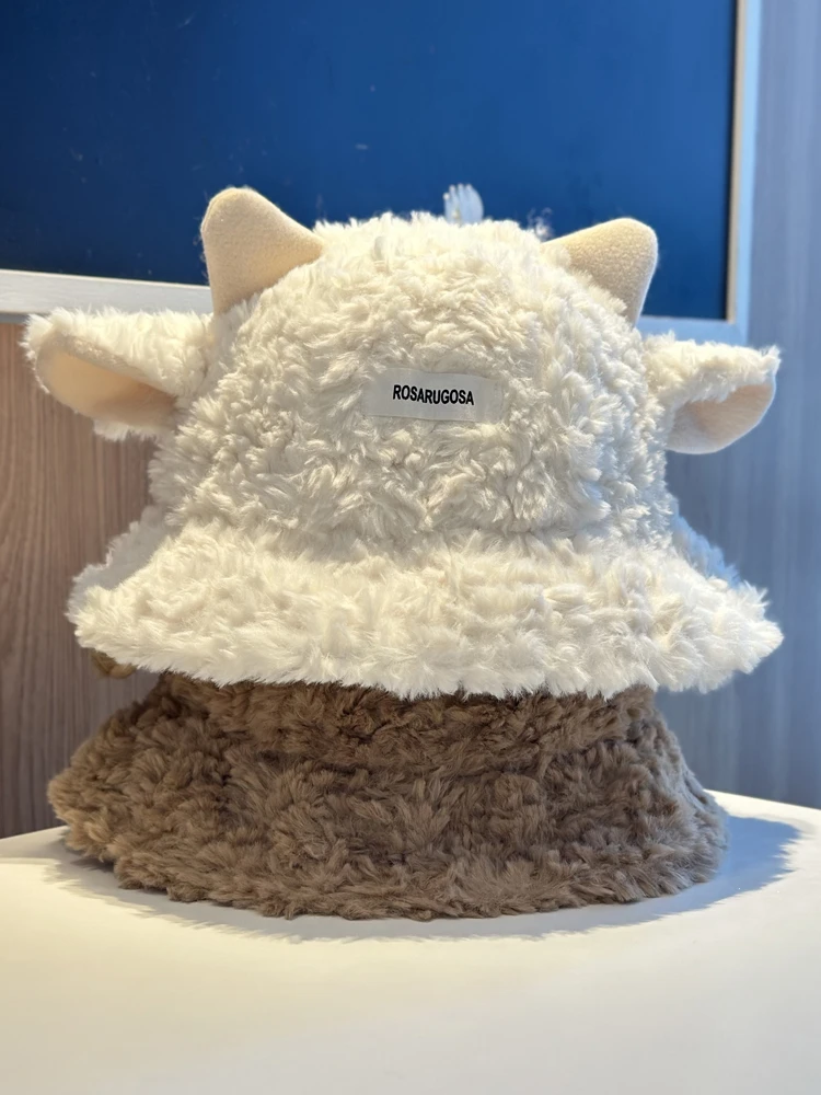 2025新款秋冬可爱毛茸茸小羊渔夫帽子女保暖甜美盆帽显脸小百搭