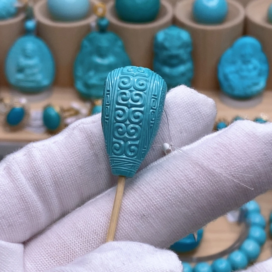 绿松石未镶嵌珠宝奇石14.6