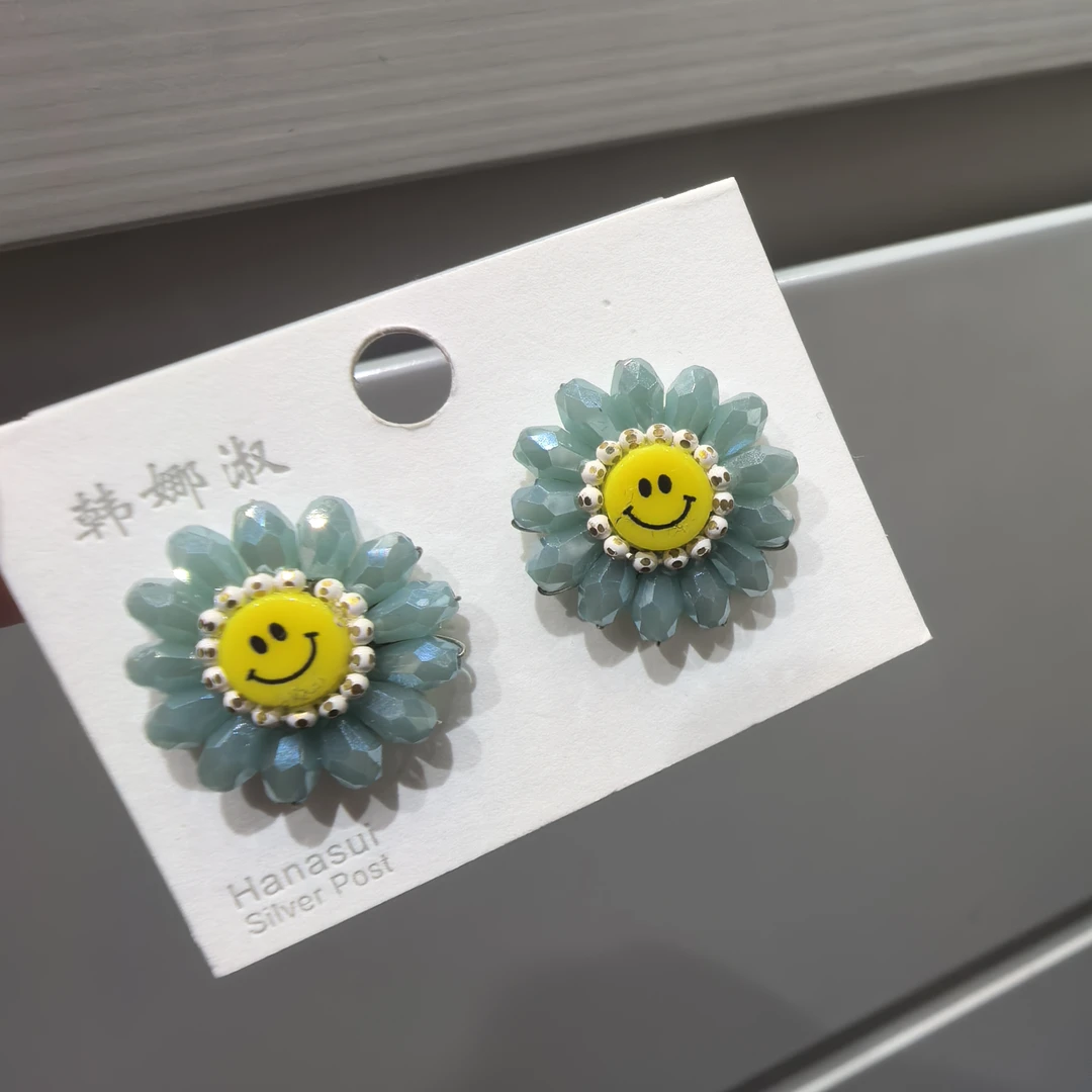 C398黄色笑脸太阳花泡菜款耳钉耳饰