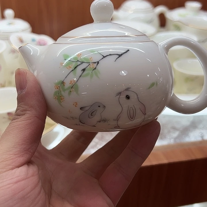 陶瓷茶壶哈哈哈哈哈