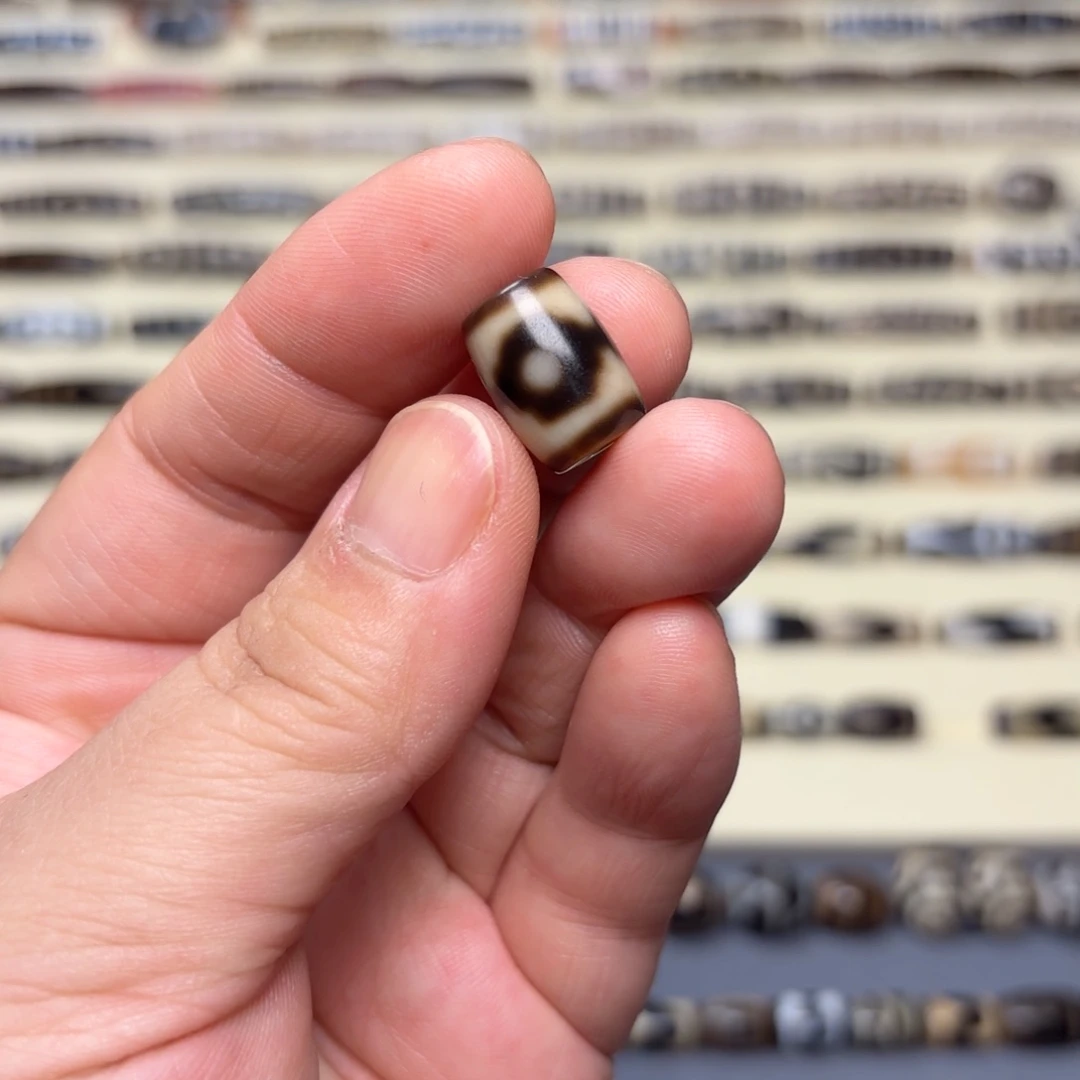 玛瑙/玉髓颈饰未镶嵌?**?