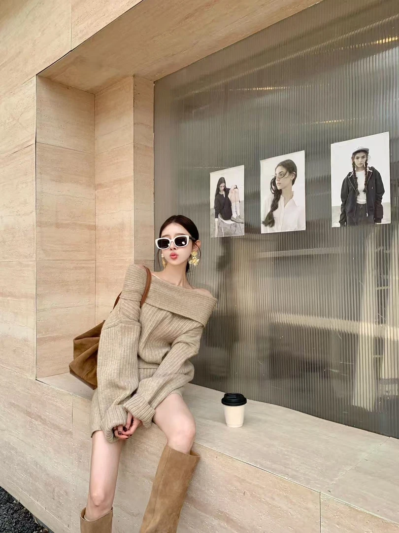 慵懒一字肩针织上衣配短裤时尚两件套女秋季新款宽松气质毛衣套装