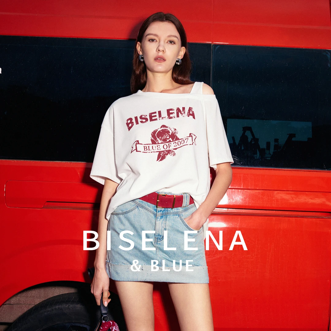 贝茜妮日常休闲个性斜肩短袖印花t恤女款2025夏季新款通勤风上衣