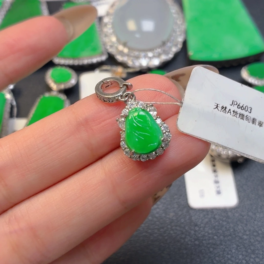 翡翠银S925镶嵌颈饰