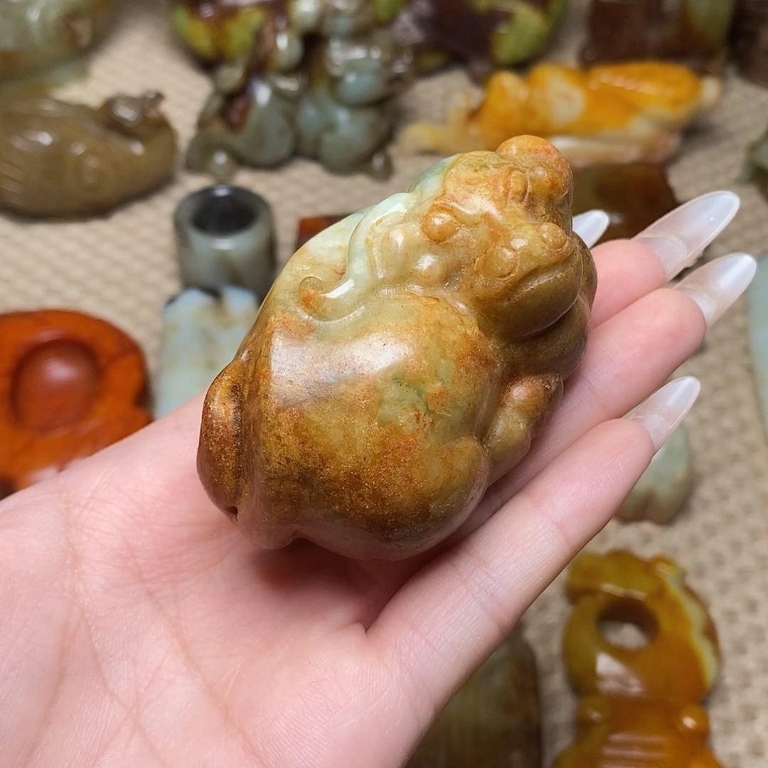 未镶嵌蛇纹石玉颈饰