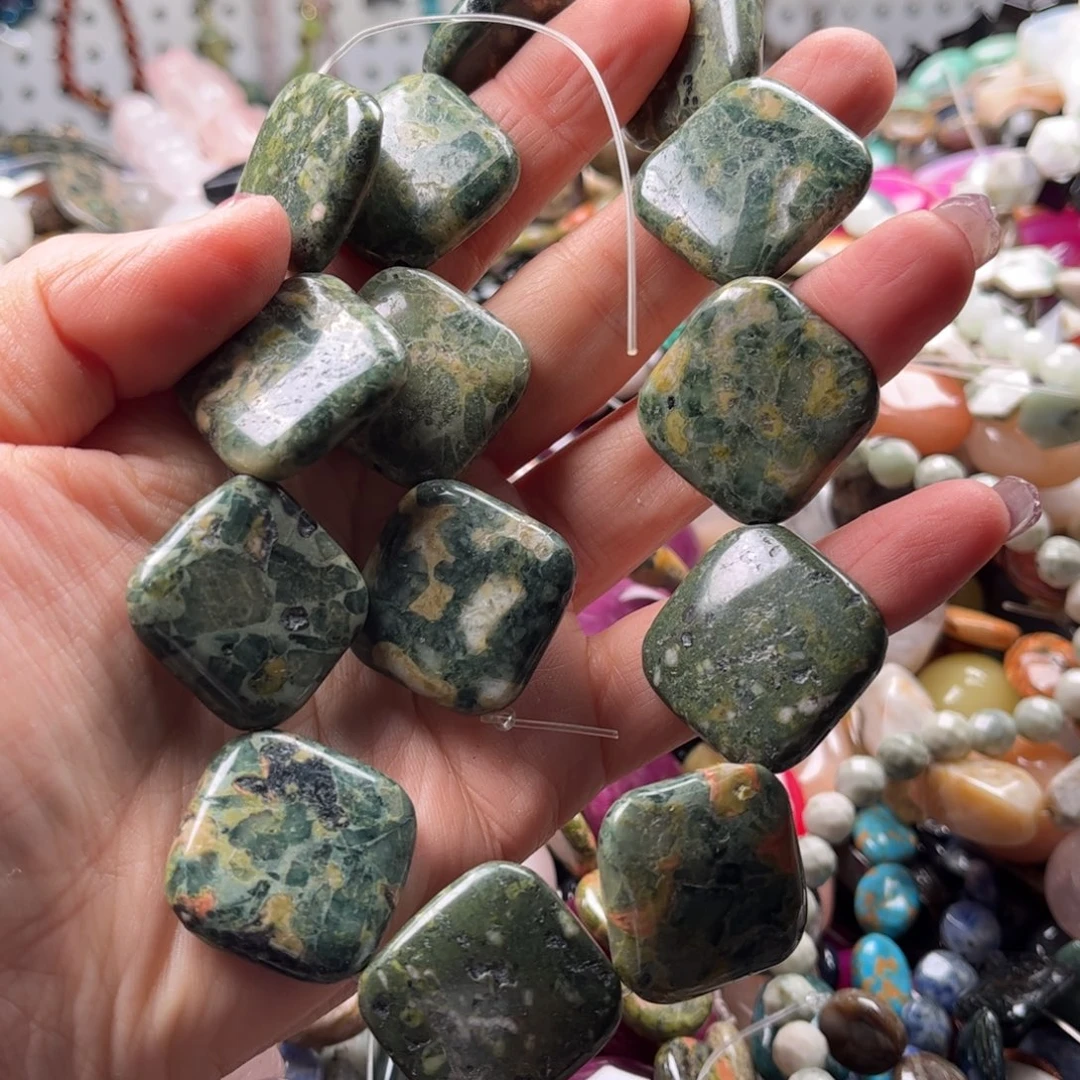 石英质玉珠宝奇石未镶嵌云*躲图