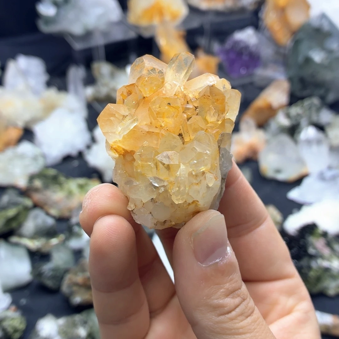 石材超浓黄水晶花